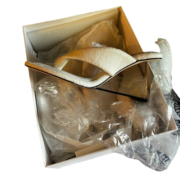 Good American Heels Womens Sz 7.5 White Terry Cinder F*cking Rella Wedge $260 - Picture 5 of 7